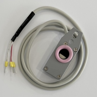 SENSOR PARATRAMA CUADRADO 3 HILOS